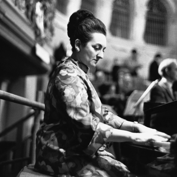 Yvonne Loriod (Born on January 20, 1924) <br/> The Pianist who Defined Messiaen